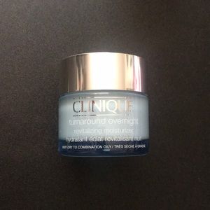 Clinique Turnaround Overnight Moisturizer